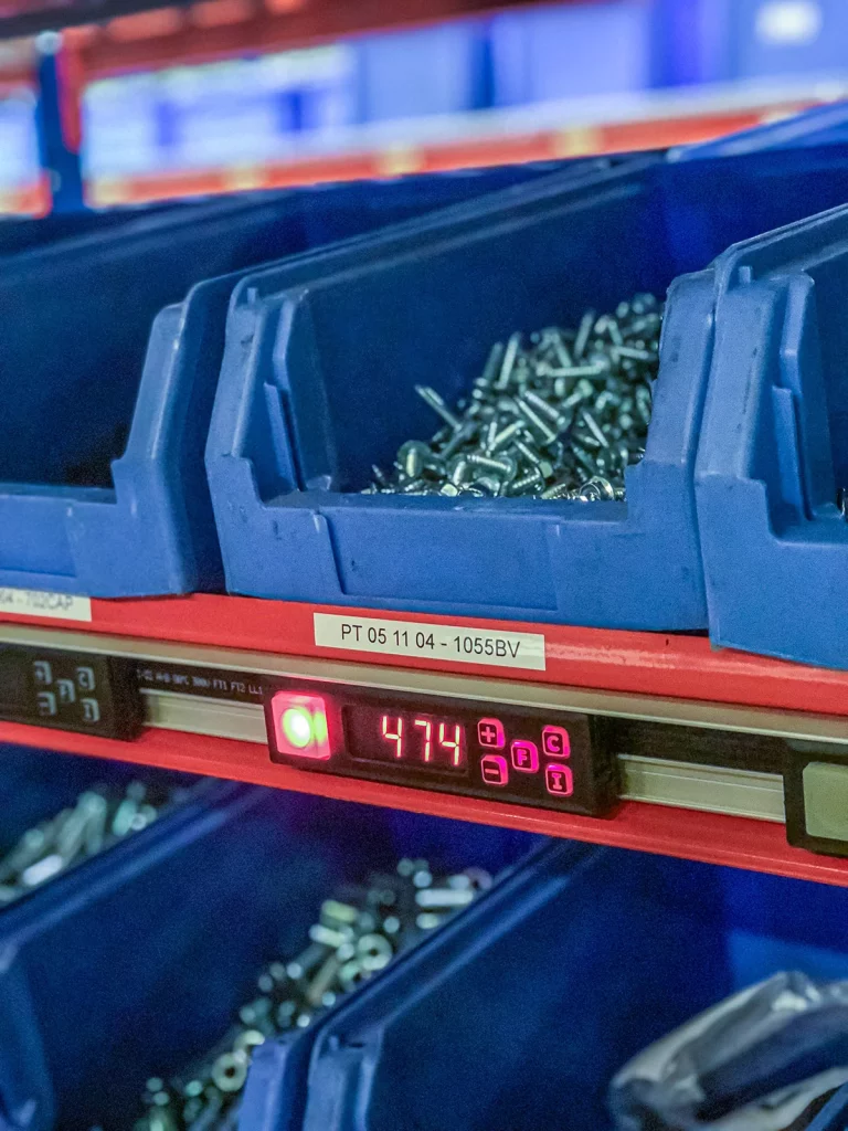 Pcdata x PCiD: DIS6 display